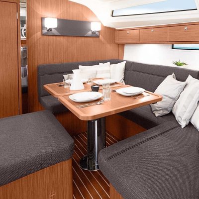 2019 Bavaria Cruiser 41 Interior