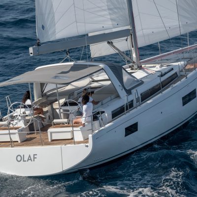 Oceanis Yacht 54
